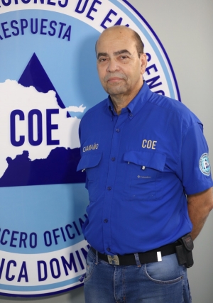 Lic. Francis Alexander Caama&ntilde;o Acevedo