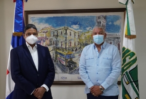 El director del COE realiz&oacute; este mi&eacute;rcoles una visita de cortes&iacute;a al director general de la Oficina Metropolitana de Servicios de Autobuses (OMSA), en la que trataron temas de inter&eacute;s com&uacute;n para las instituciones