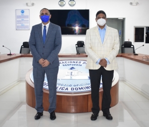 El director del coe recibi&oacute; este lunes la visita del presidente del INDOTEL Nelson Arroyo