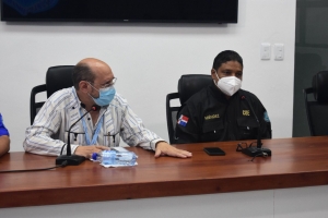 El director del COE encabez&oacute; una reuni&oacute;n con representantes de la direcci&oacute;n de infraestructura del Ministerio de Educaci&oacute;n y el director de la Oficina Nacional de Evaluaci&oacute;n S&iacute;smica y Vulnerabilidad de Infraestructura y Edificaciones (ONESVIE)