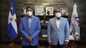 Director del DA y el COE coordinan trabajos para seguridad de aeropuertos del pa&iacute;s ante desastres